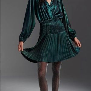 NWT Current Air Highland Park Metallic Emerald Green Smocked Drop Waist Dress